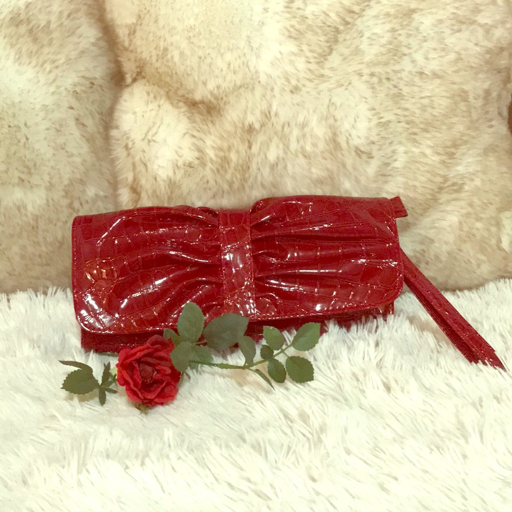 👛 NWOT Wristlet 👛